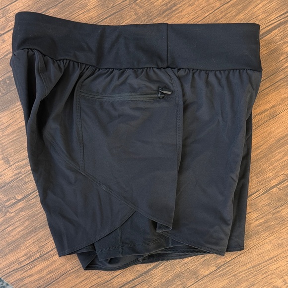 Torrid Active Black Shorts Size 00 (M/L 10) NWT Stretch Woven Bike Short Lined - Picture 6 of 7